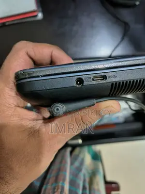 Laptop ASUS X555LA 4GB Intel Core I5 HDD+SSD 1T