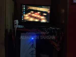 Desktop Computer Gigabyte 4GB Intel Core i3 HDD 512GB