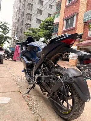 সুজুকি জিক্সার এসএফ ২০২৪ নীল