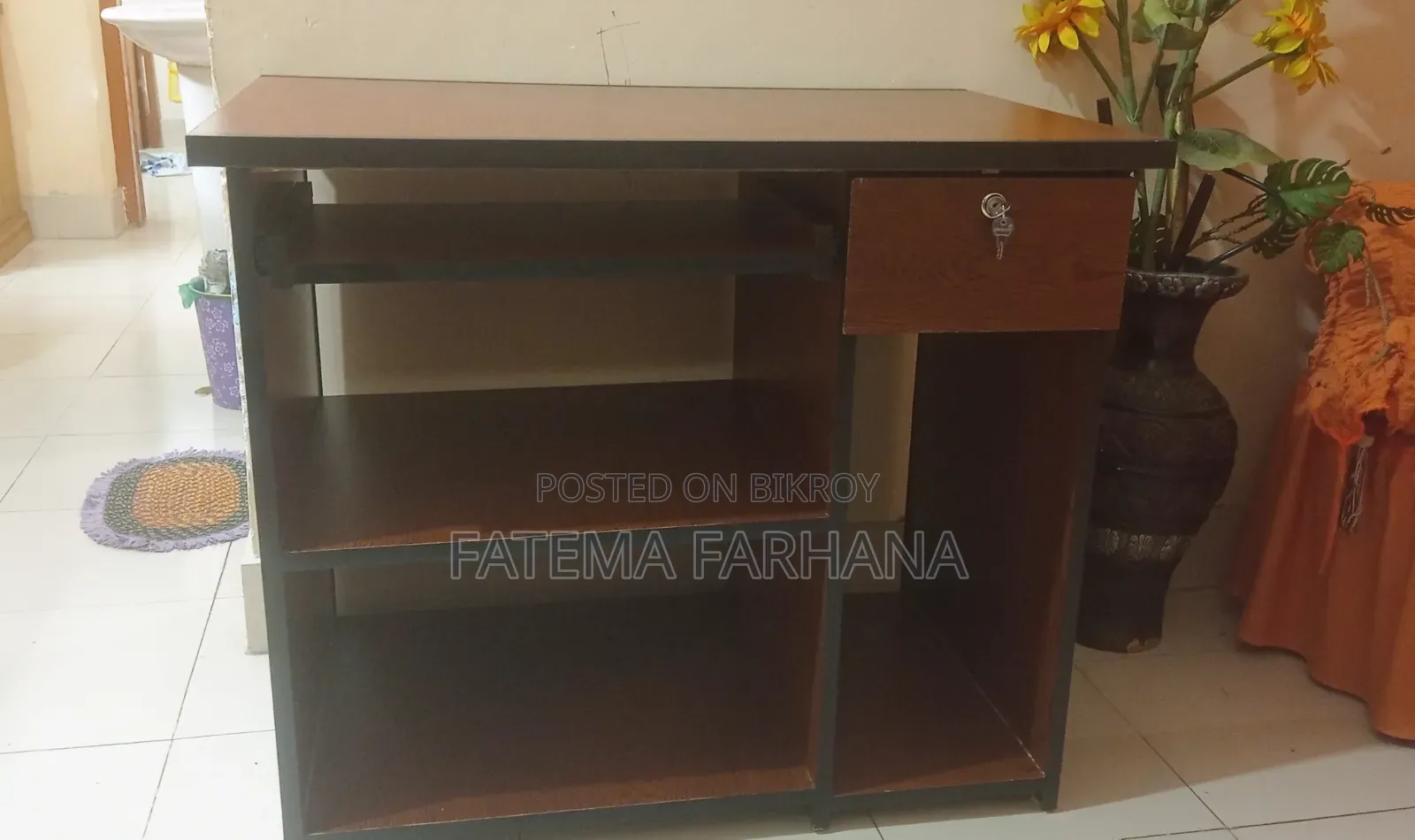 Computer Table /Table