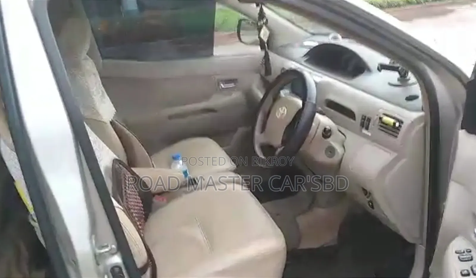 Toyota Raum 2004 Silver