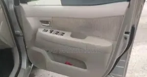 Toyota Raum 2004 Silver