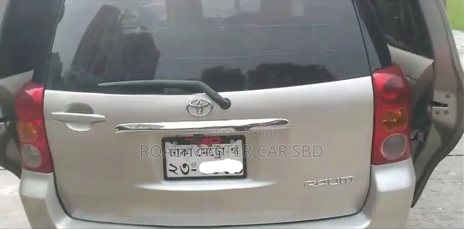 Toyota Raum 2004 Silver