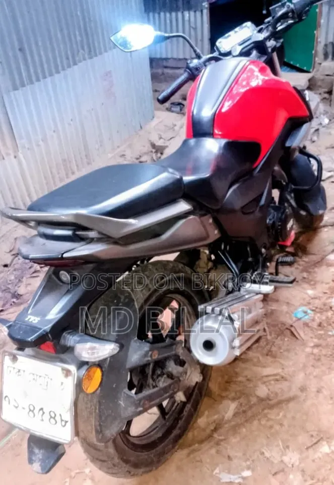 টিভিএস রাইডার ১২৫ ২০২২ লাল