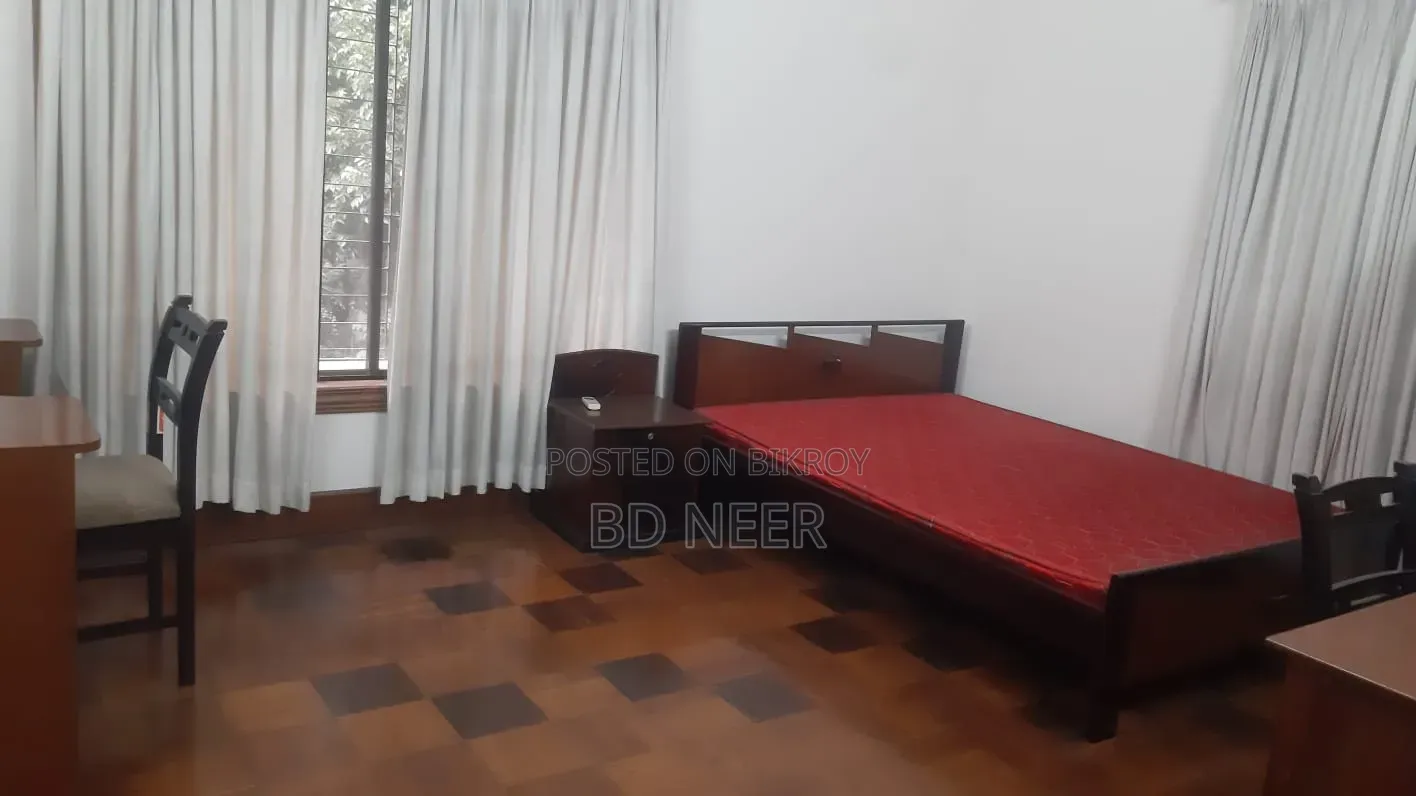 Furnished 4-Bedroom Apartment in Gulshan for rent