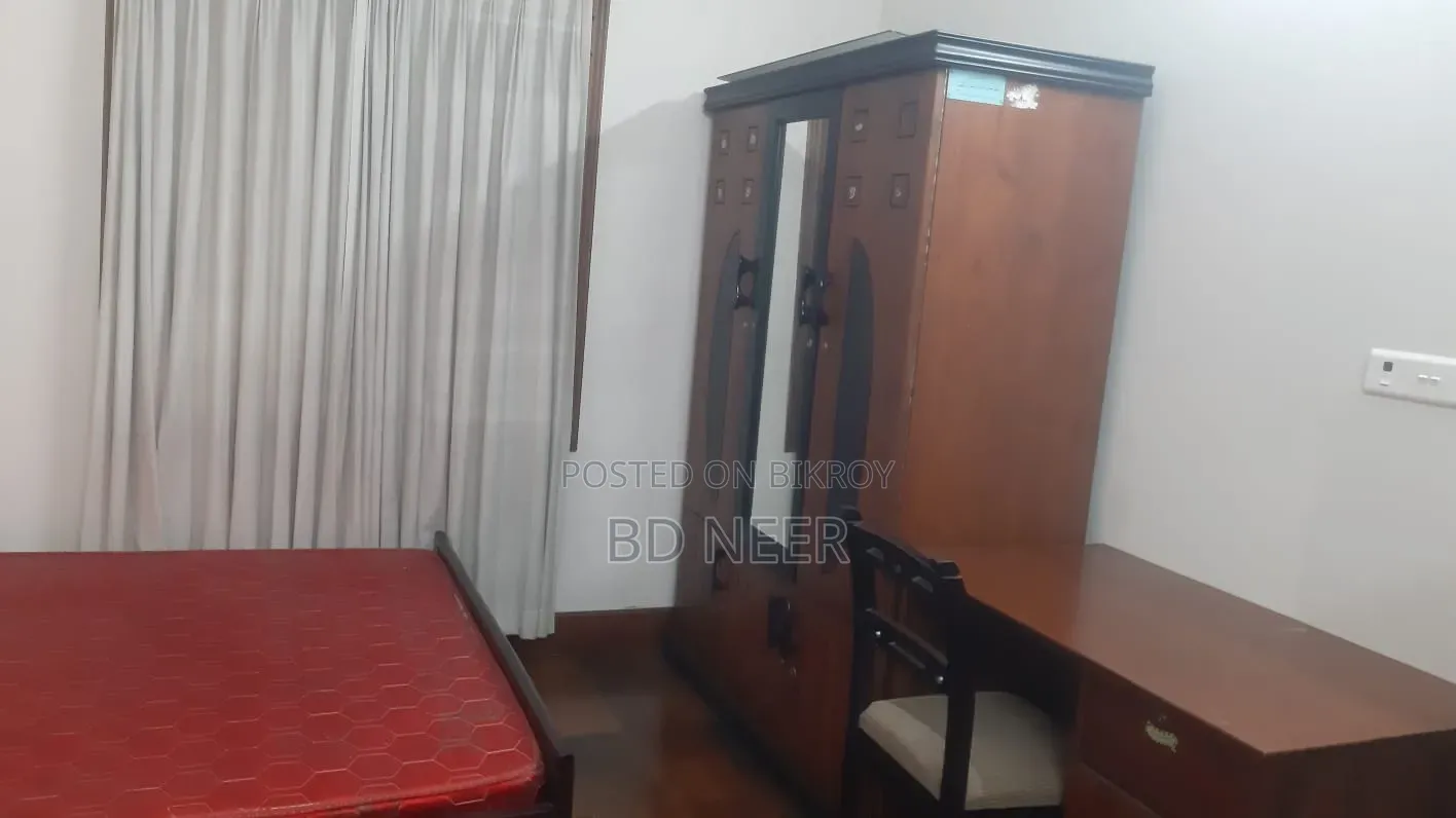 Furnished 4-Bedroom Apartment in Gulshan for rent