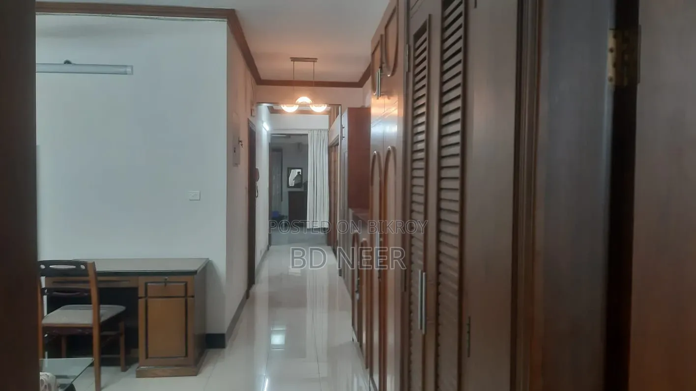 Furnished 4-Bedroom Apartment in Gulshan for rent