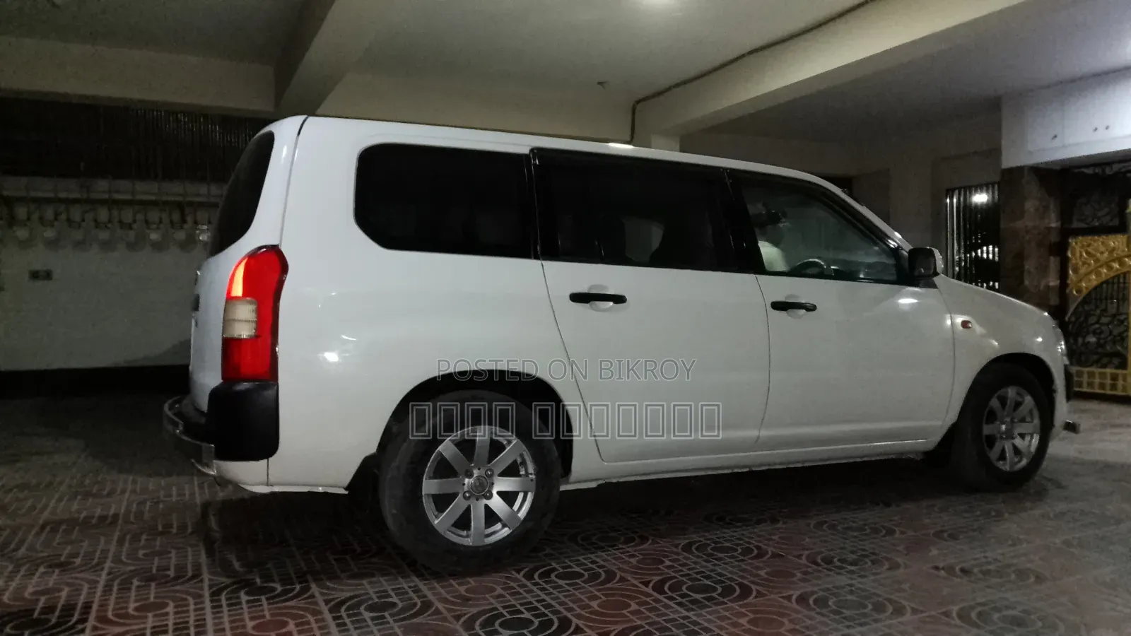Toyota Probox 2004 White