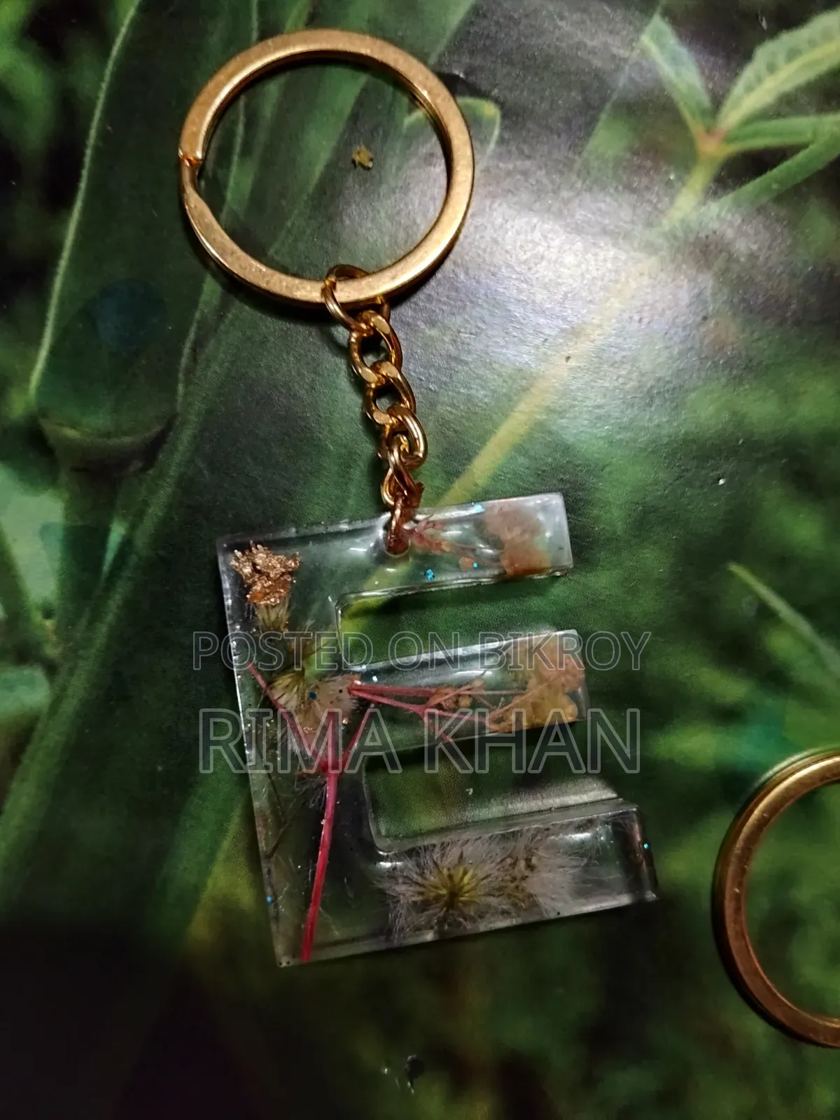 হ্যান্ডমেইড রেজিন কী রিং