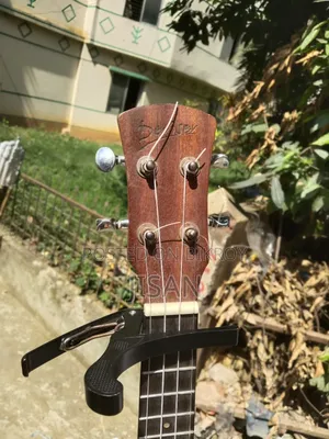 ডিভাইসার ২৬ ইঞ্চি ইউকুলেলে