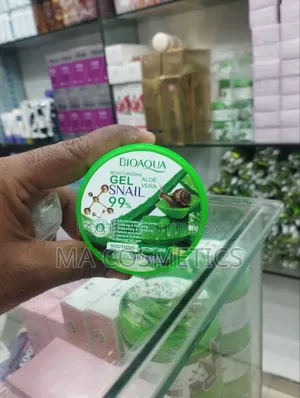 BIOAQUA 99% Aloe Vera & Snail Soothing Moisture Gel