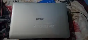 Laptop ASUS 8GB Intel Core I3 HDD 500GB