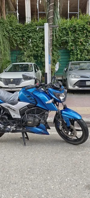 New TVS Apache RTR 160 4V 2020 Blue