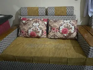 সোফা সেট বিক্রি হবে – ভালো অবস্থায়, কম দামে ২+1