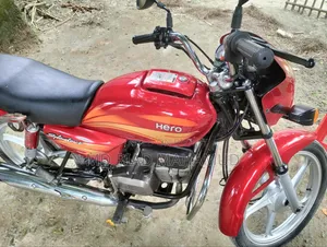 হিরো স্প্লেন্ডার প্লাস ২০১৯ লাল
