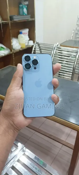 অ্যাপল আইফোন ১৩ প্রো ২৫৬ জিবি নীল