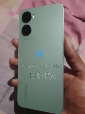 Symphony ATOM 5 64 GB Green