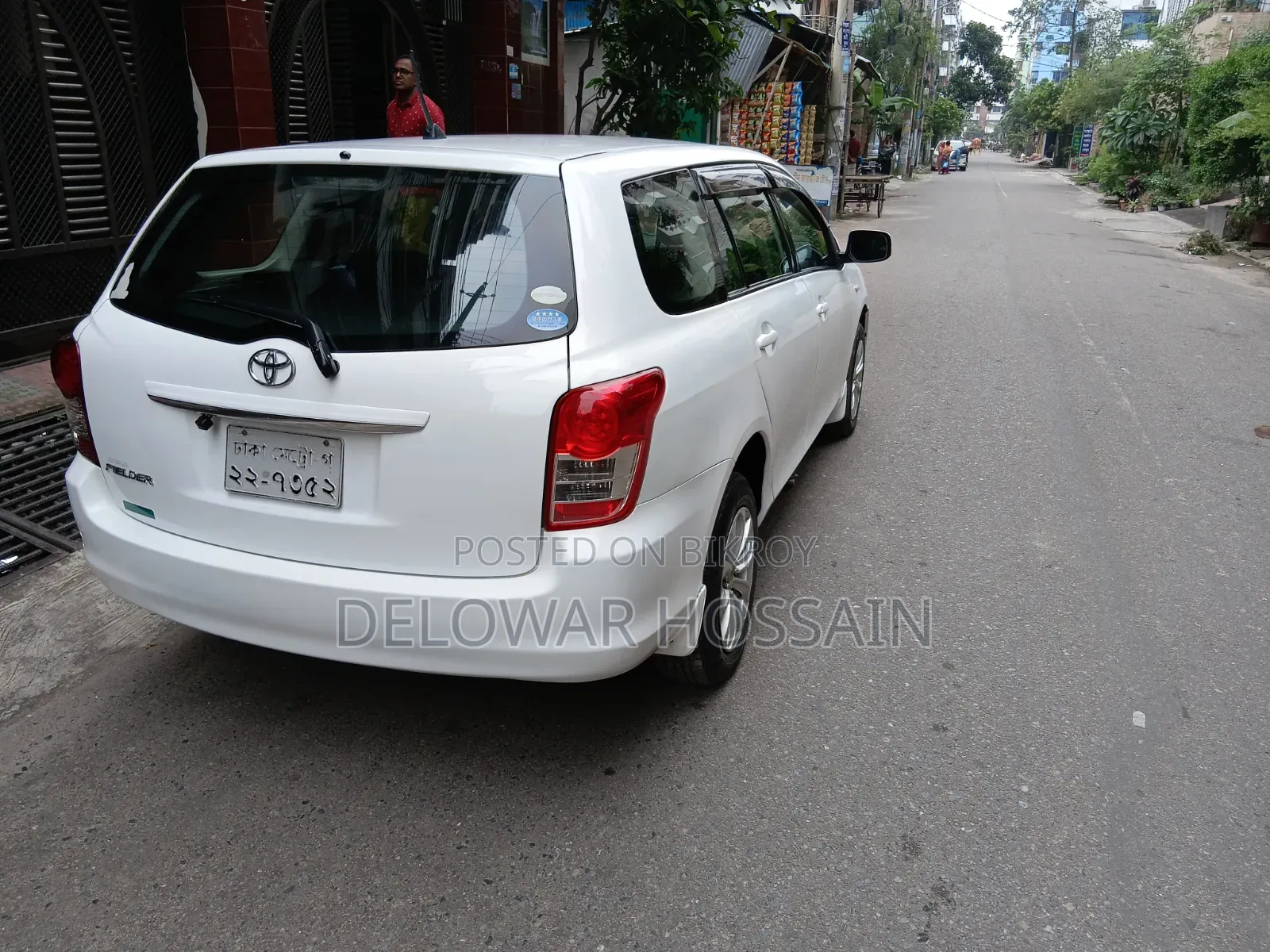 টয়োটা করোল্লা ফিল্ডার ২০১১ সাদা
