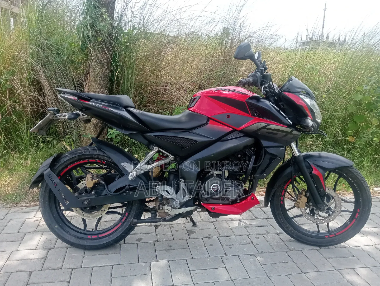 Bajaj Pulsar NS 160 2020 Red