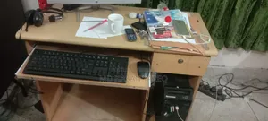 অফিস টেবিল ৮ টি