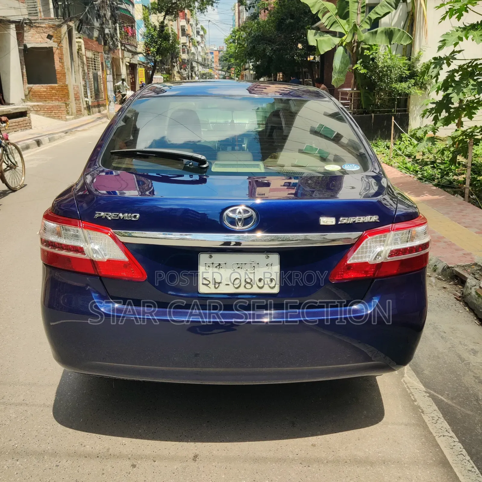 টয়োটা প্রিমিও ২০১২ ব্লু