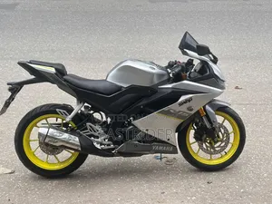 Yamaha R15 V3 2021 Gray