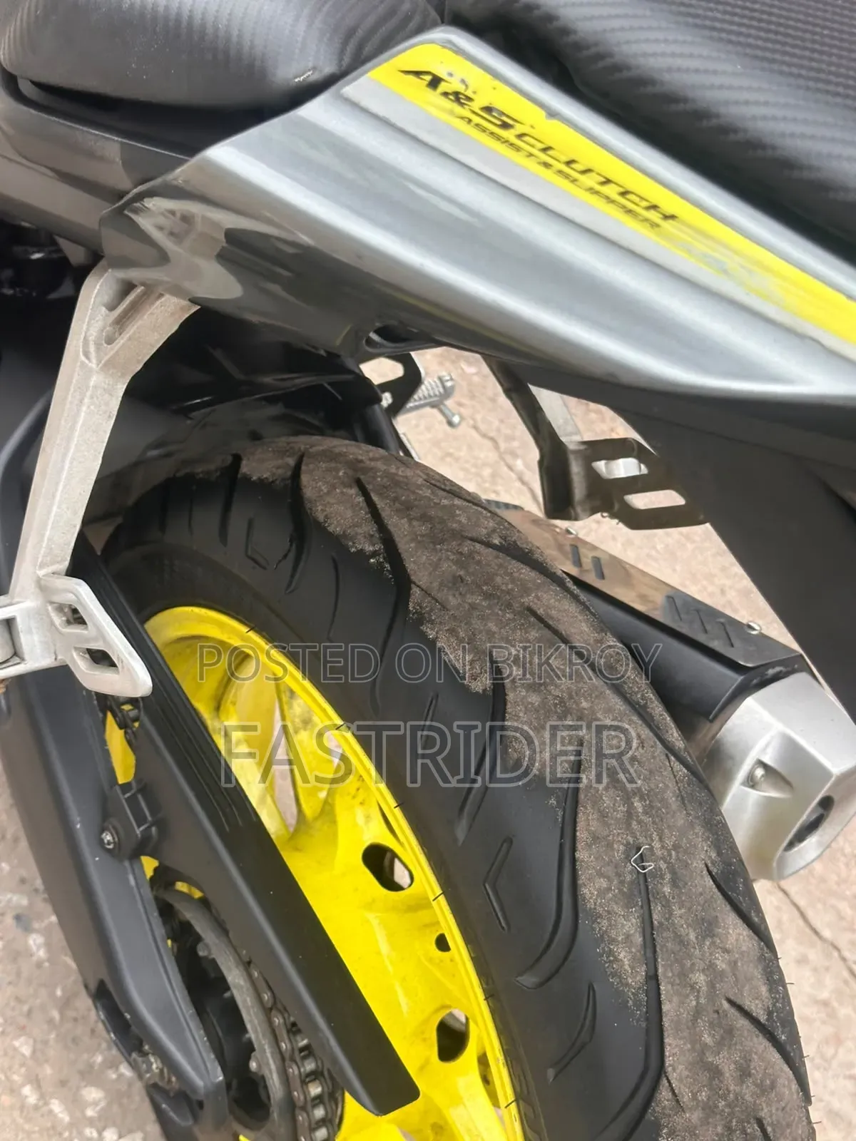 Yamaha R15 V3 2021 Gray