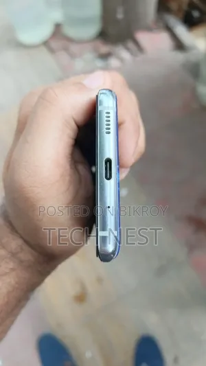 স্যামসাং গ্যালাক্সি এস২০ ১২৮ জিবি হোয়াইট