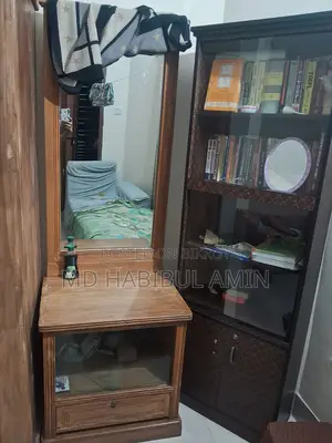 Elegant Wooden Dressing Table — Instantly Enhance Your Room's Beauty!