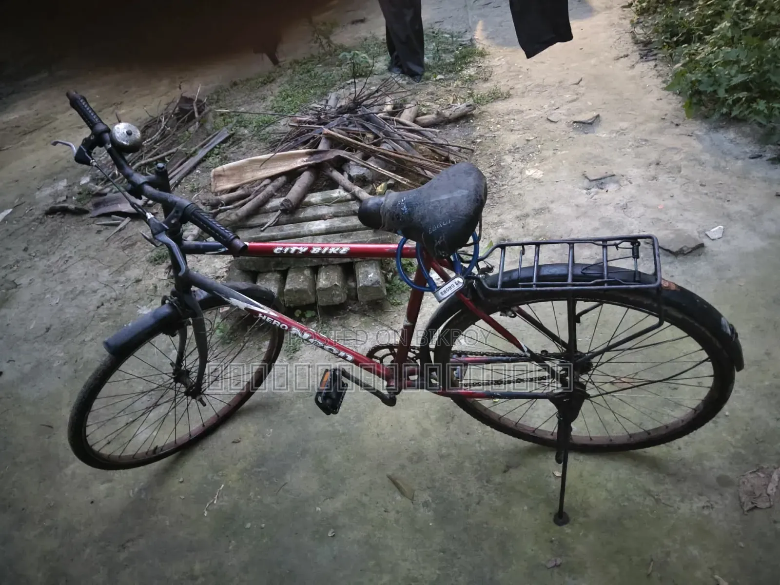 একটি সাইকেল বিক্রি করা হবে