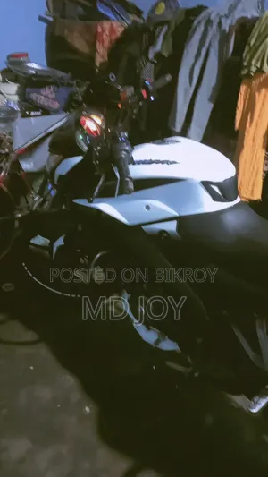 Bajaj Pulsar NS 160 2020 White