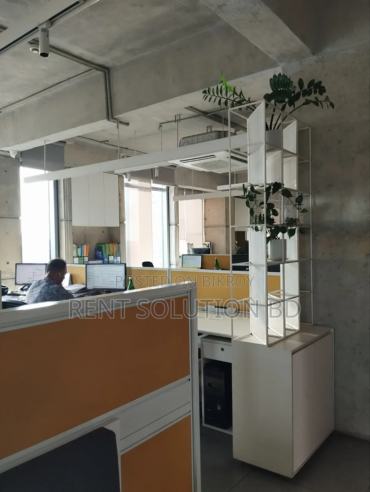2800 SFT Furnished Office Space Available for Rent in Banani.