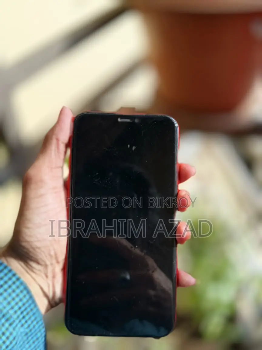 অ্যাপল আইফোন ১১ ৬৪ জিবি লাল