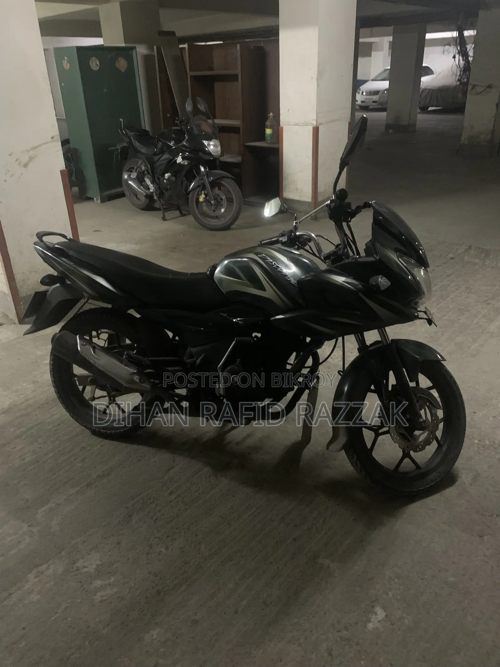 বাজাজ ডিসকভার ১৫০এফ ২০১৫ সবুজ