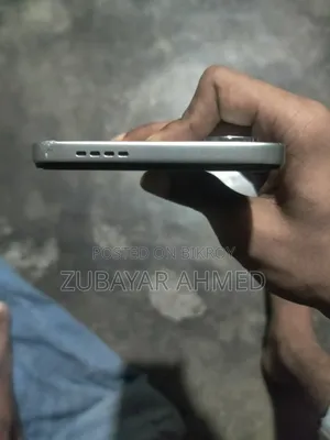 Infinix Smart 20 128 GB Silver
