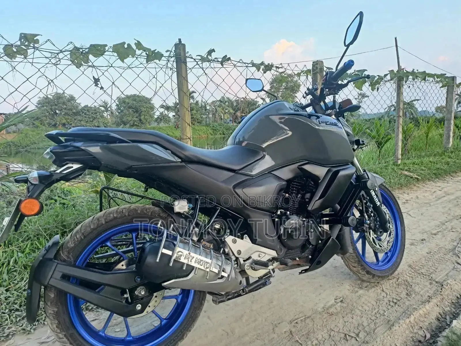 Yamaha FZS V3 2024 Gray
