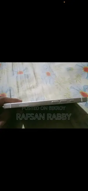 অ্যাপল আইফোন ১৩ ১২৮ জিবি হোয়াইট