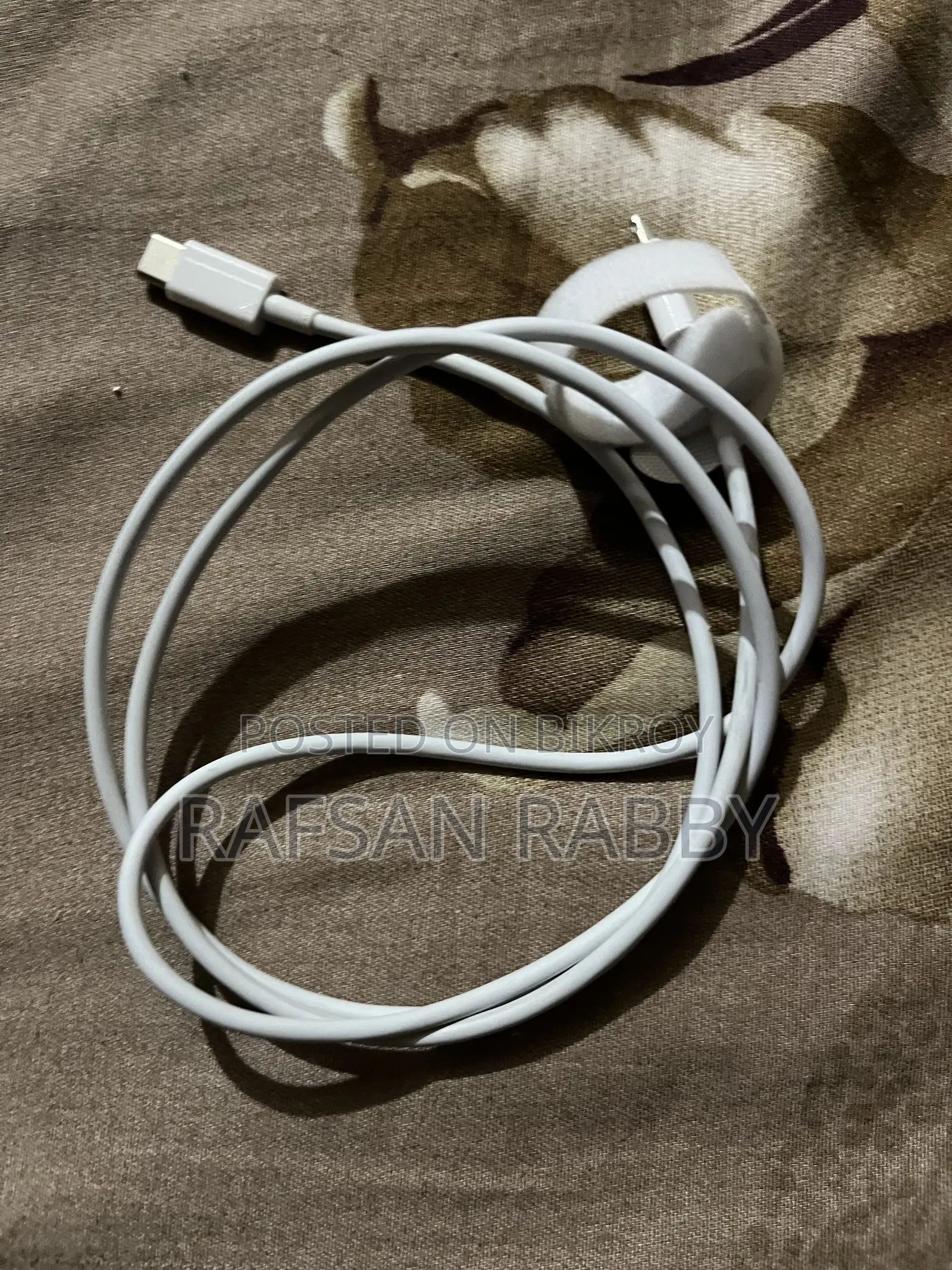 অ্যাপল আইফোন ১৩ ১২৮ জিবি হোয়াইট