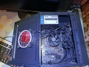 Desktop Computer MSI model 16GB AMD Ryzen 5 SSD 256GB