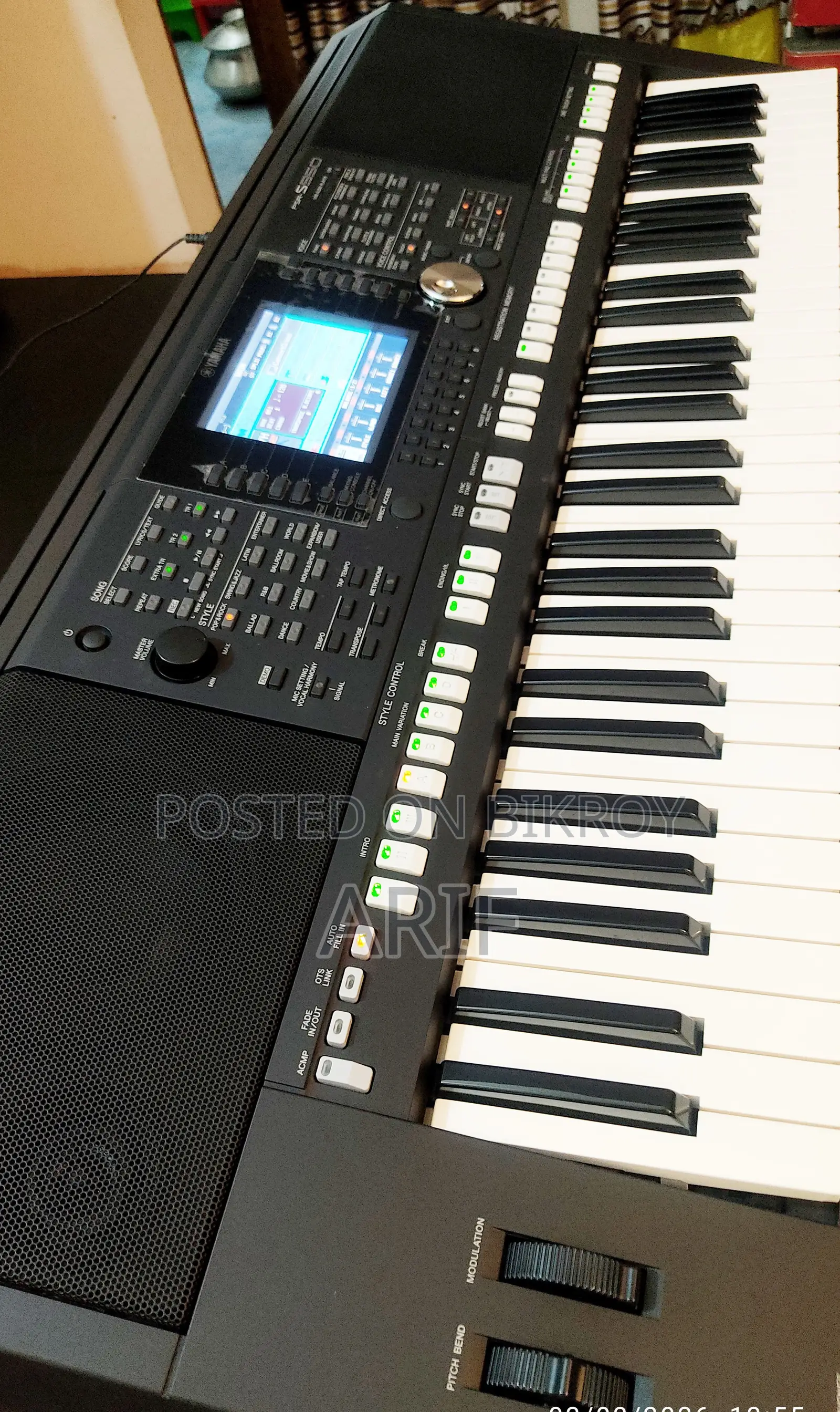 YAMAHA PSR S-950 Professional Workstation With Indian Expansion
