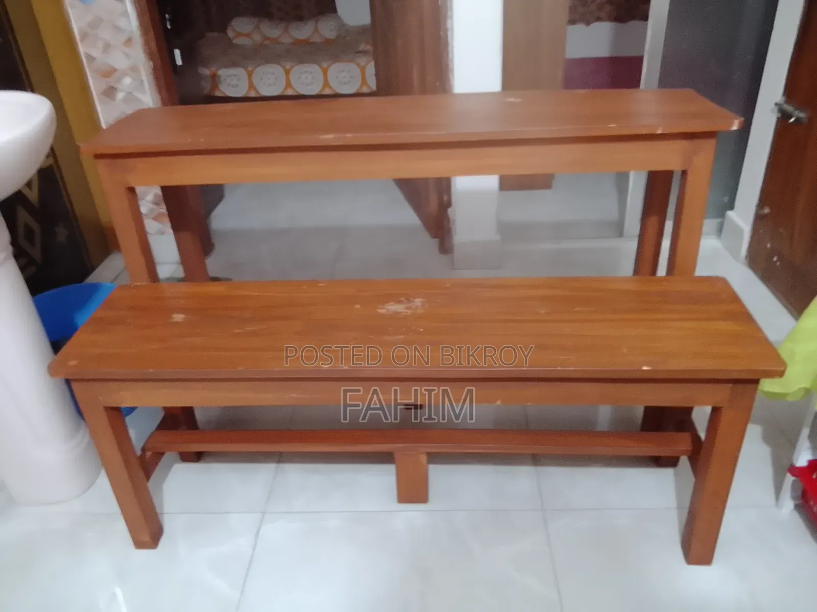 School/Coaching Bench