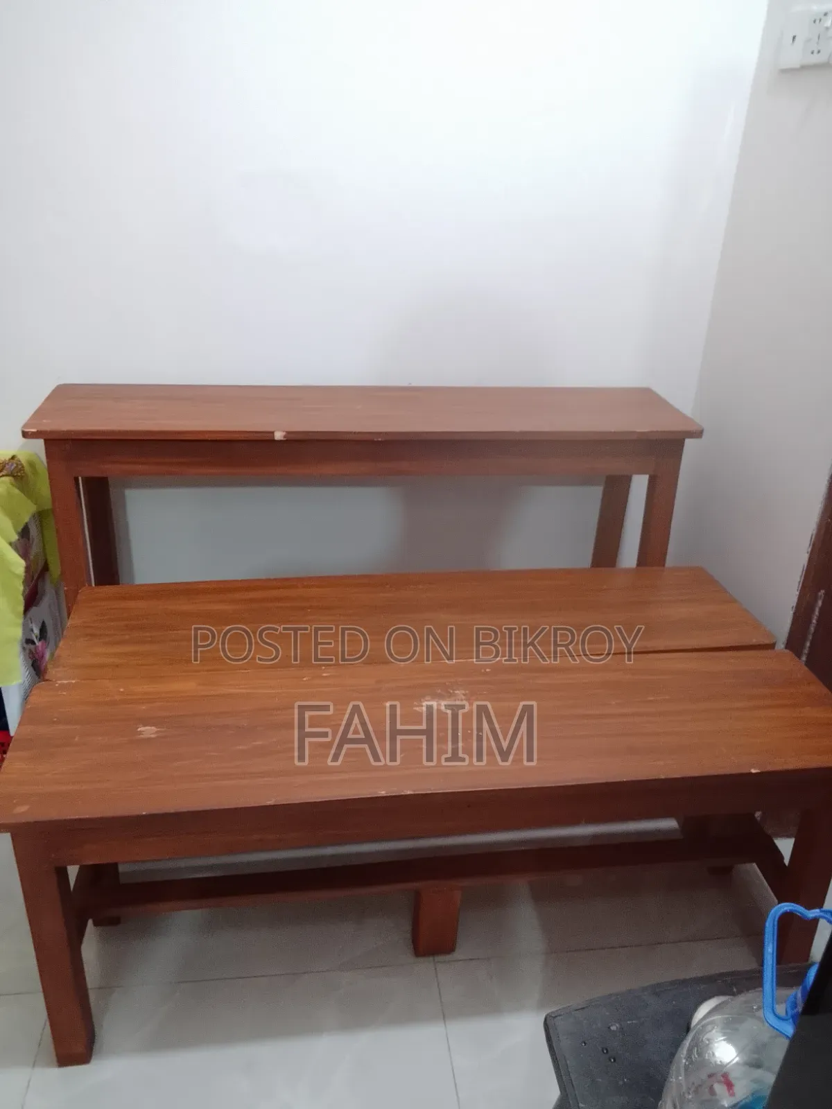 School/Coaching Bench