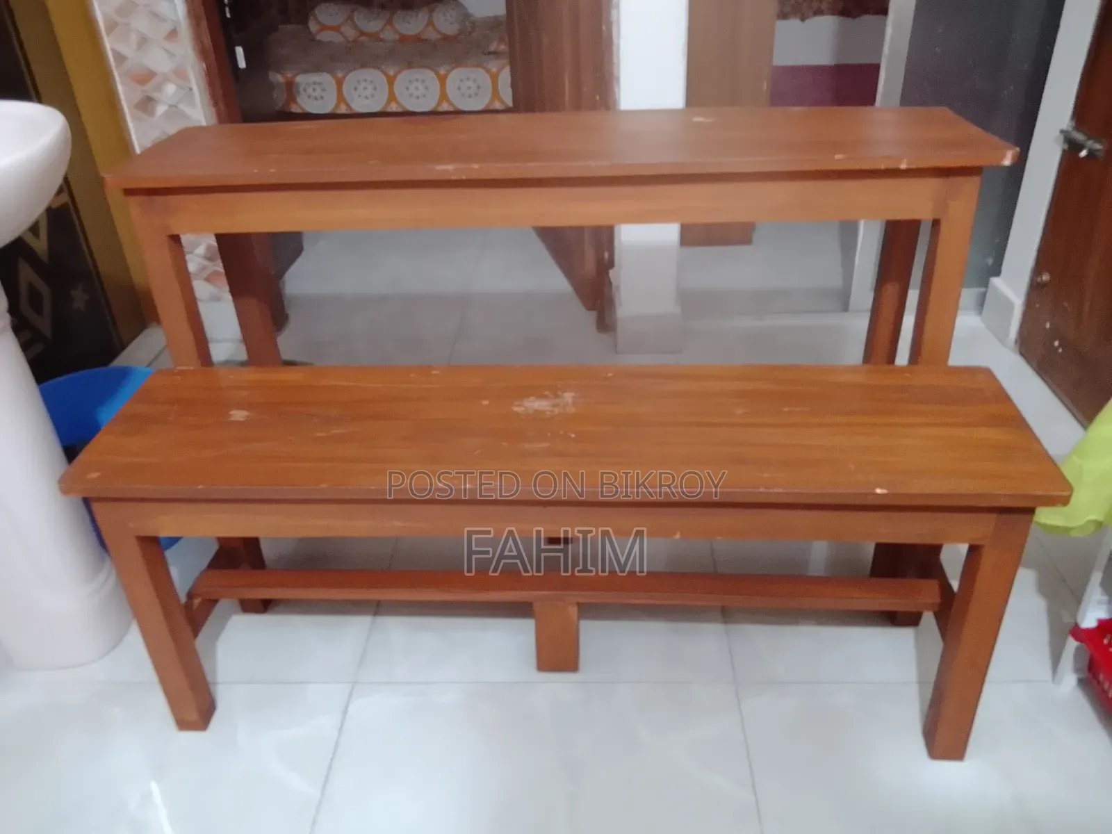 School/Coaching Bench