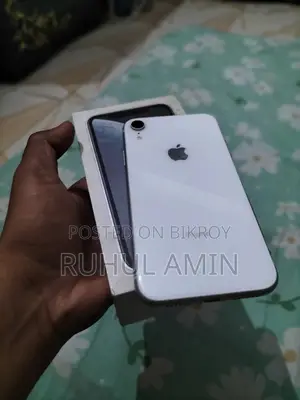 Apple iPhone XR 64 GB White