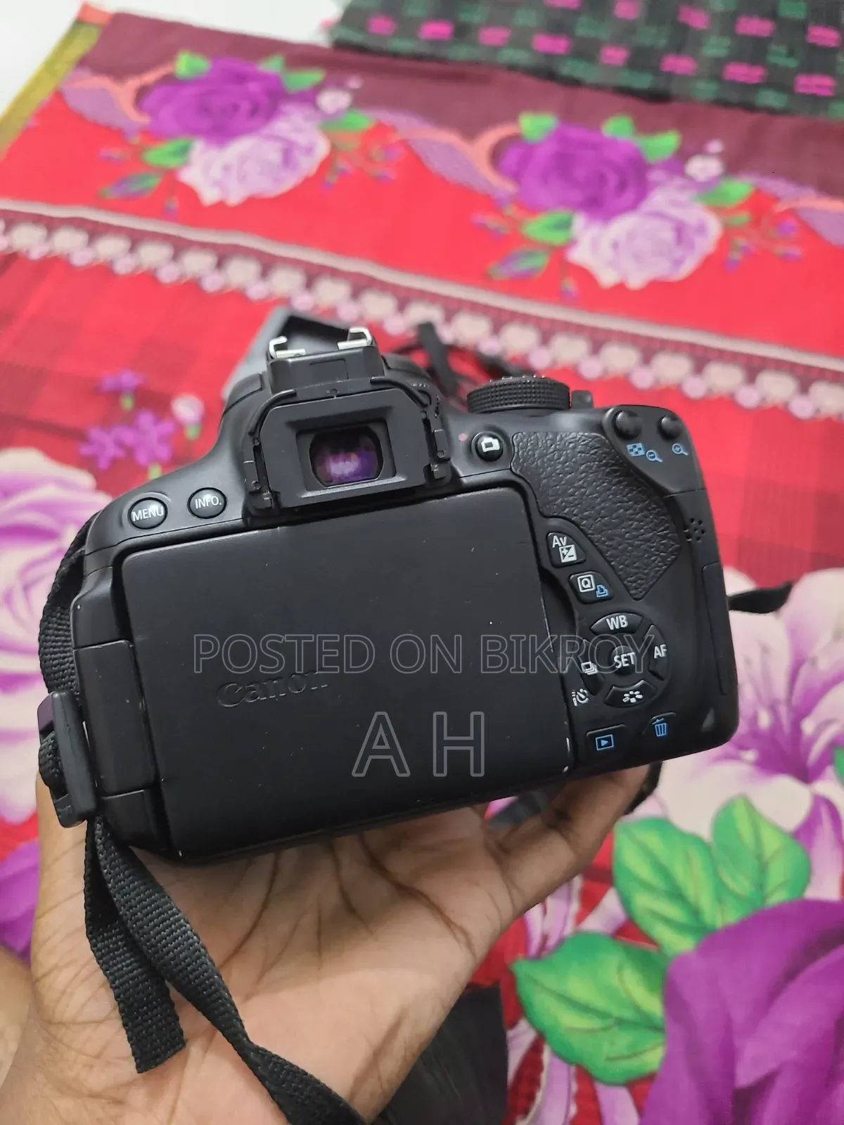 Canon 700D With 75-300mm Zoom Lens