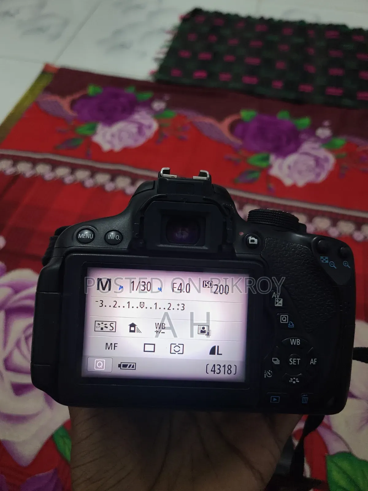 Canon 700D With 75-300mm Zoom Lens