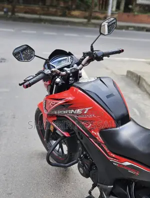 হোন্ডা হর্নেট ২০২৪ লাল