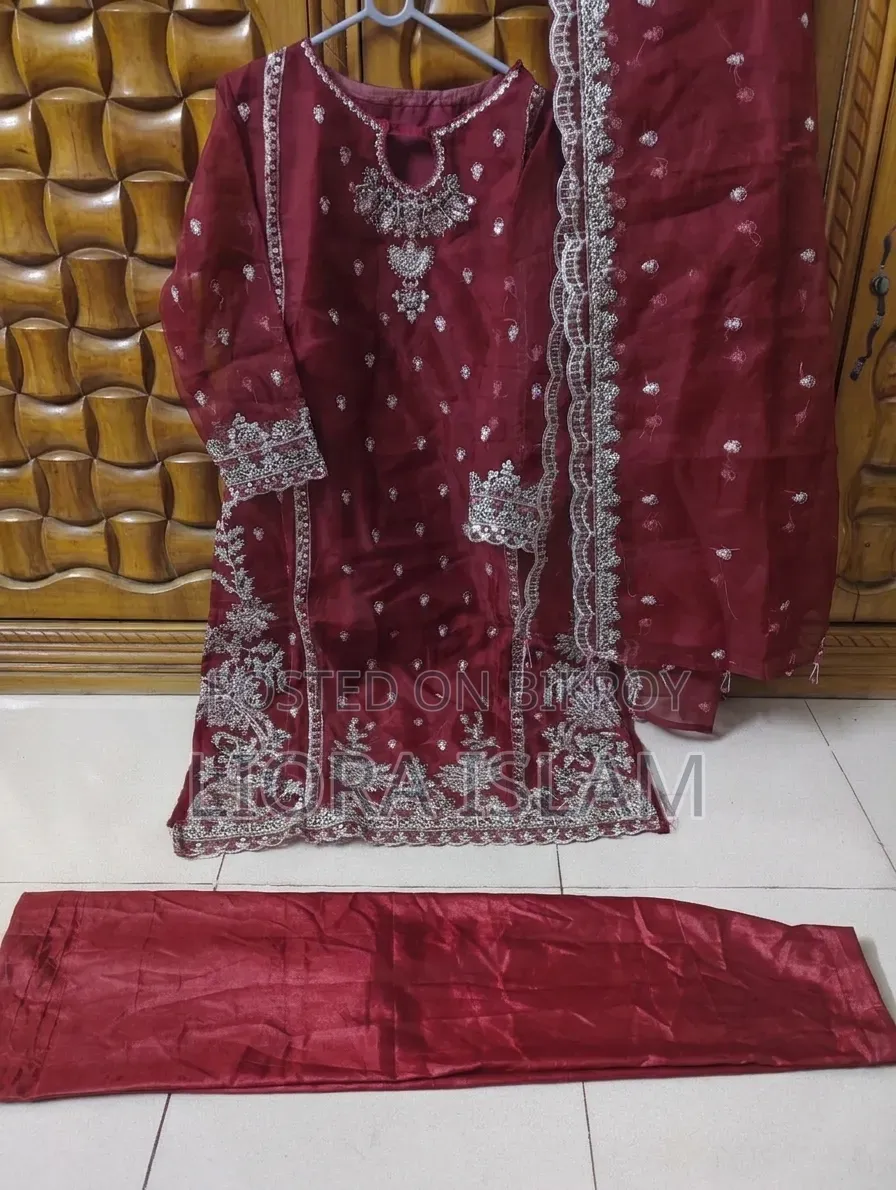 সুতি ও লিলিয়ানের অসাধারণ সুন্দর ও আরামদায়ক টু পিস ও থ্রি পিস