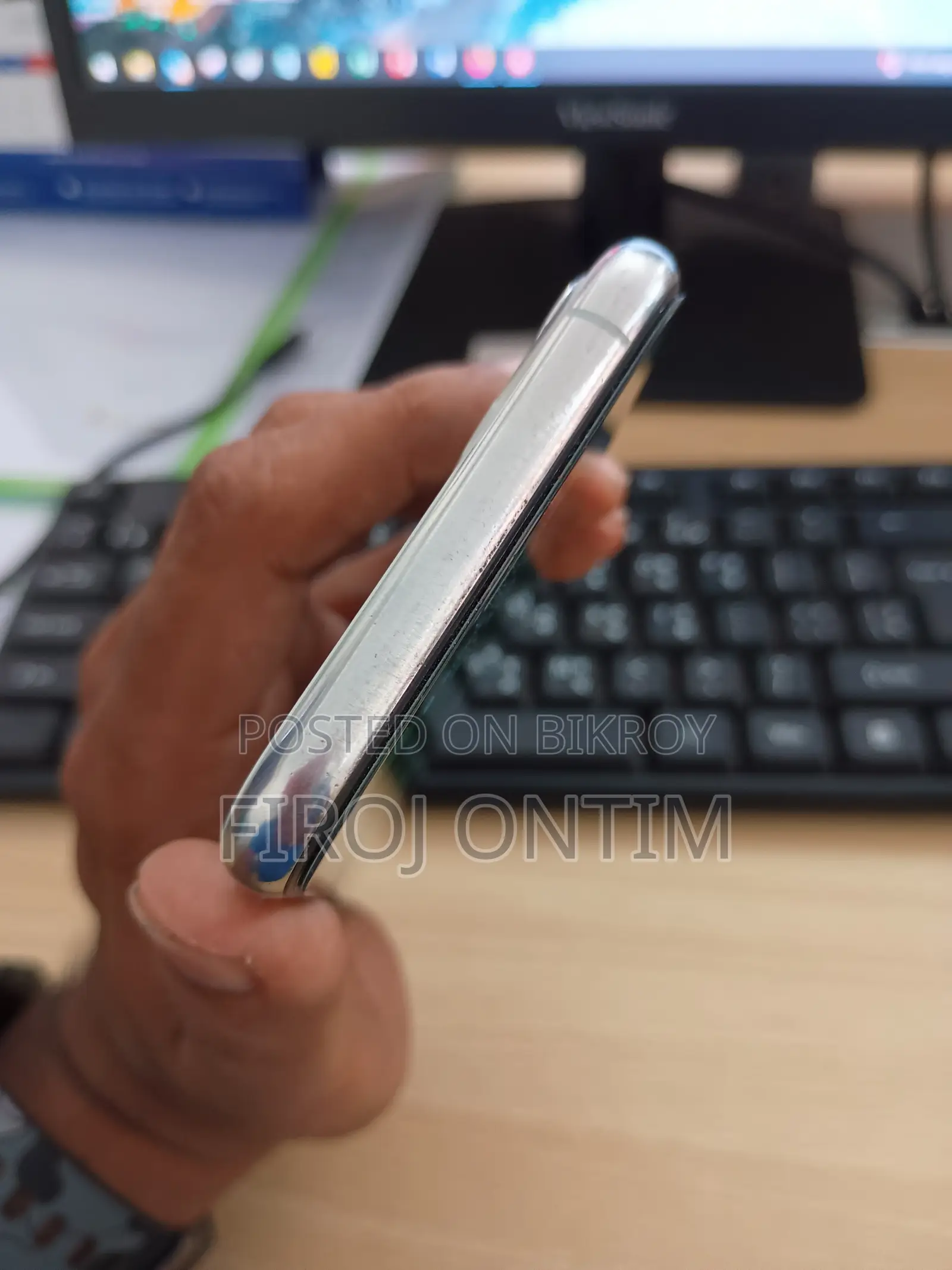 অ্যাপল আইফোন ১১ প্রো ২৫৬ জিবি সাদা