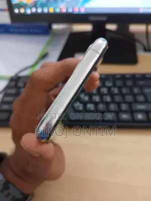 অ্যাপল আইফোন ১১ প্রো ২৫৬ জিবি সাদা